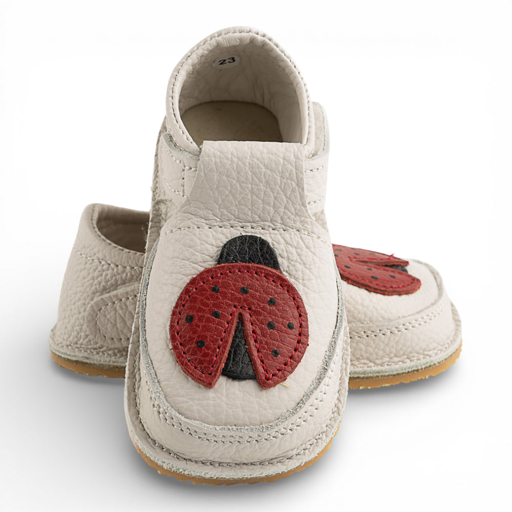 Pantofi barefoot din piele naturala Alb murdar Buburuza rosie